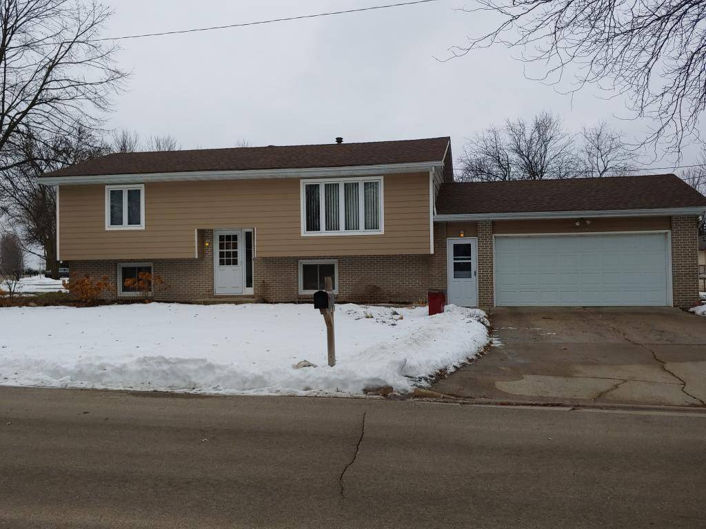 Albert Lea, MN 56007,1617 Gateway DR