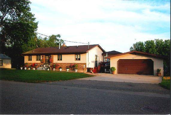 Vadnais Heights, MN 55127,3269 Centerville RD