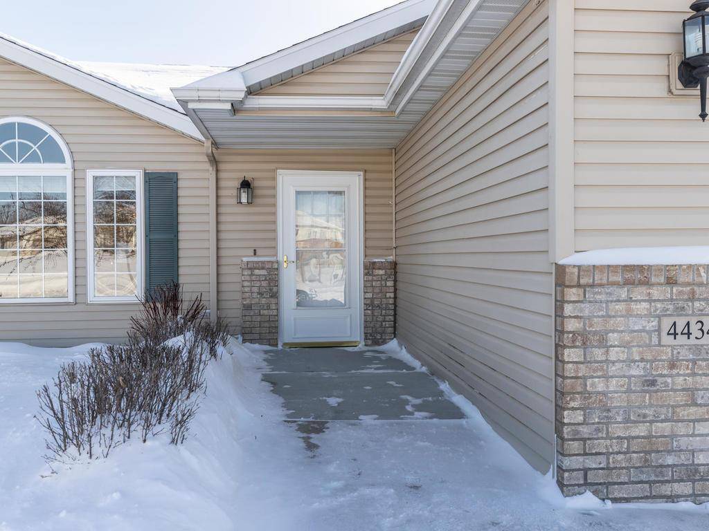 Rochester, MN 55901,4434 Meadow Lakes DR NW