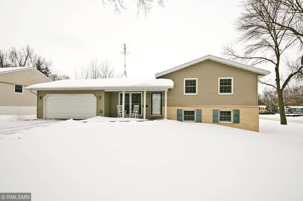 Hutchinson, MN 55350,755 Southview DR SW