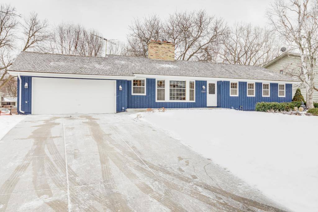 Edina, MN 55436,5909 Amy DR