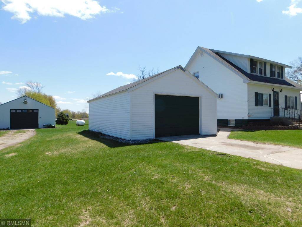 De Graff, MN 56271,102 2nd ST S