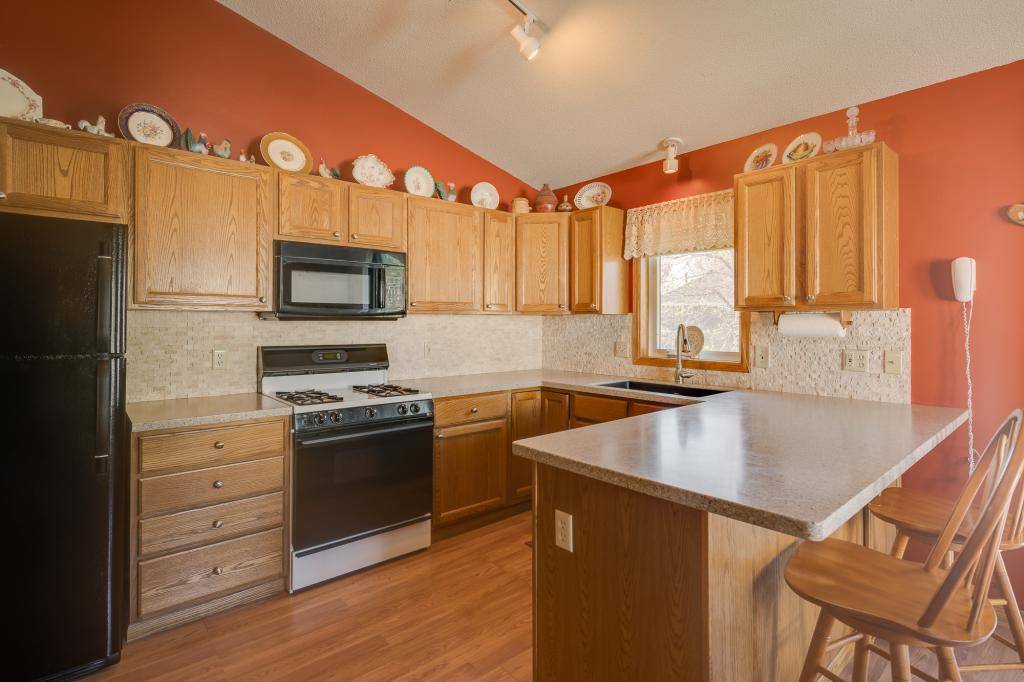 North Mankato, MN 56003,15 La Mar CT