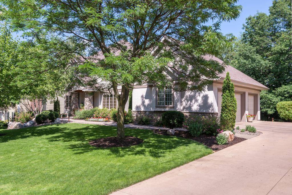 Edina, MN 55436,5219 Larada LN