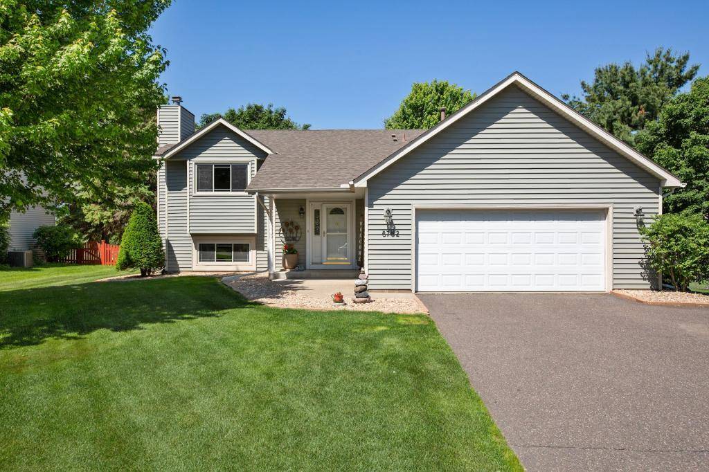 Circle Pines, MN 55014,8782 Xebec ST NE