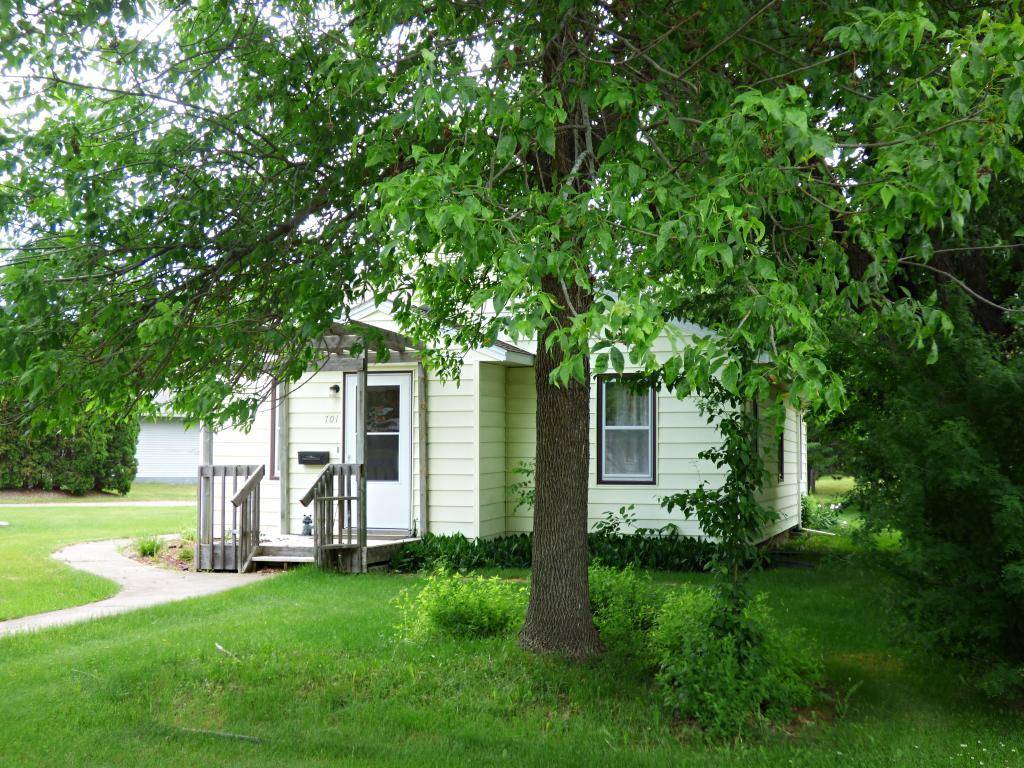 Little Falls, MN 56345,701 5th ST SE