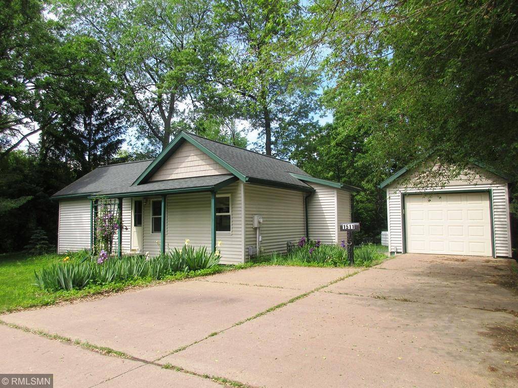 Menomonie, WI 54751,1511 4th ST W