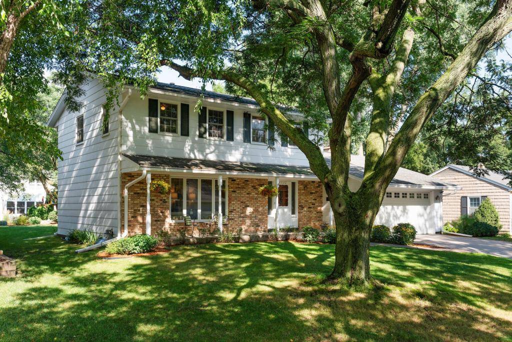 Edina, MN 55436,4532 Parkside LN