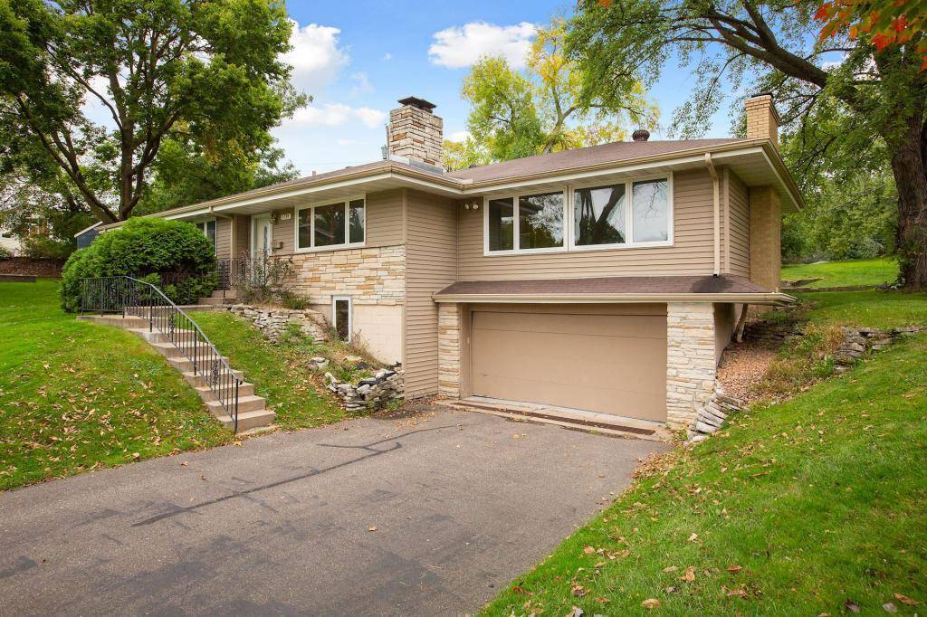 Golden Valley, MN 55422,4700 Dawnview TER