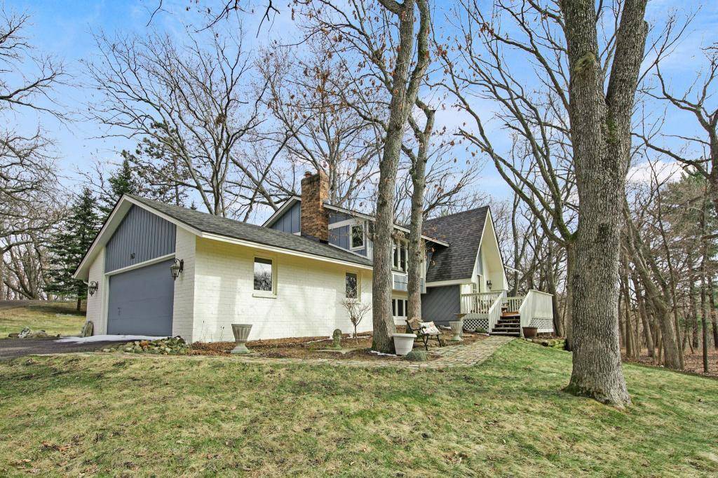 Dellwood, MN 55110,362 Quail RD