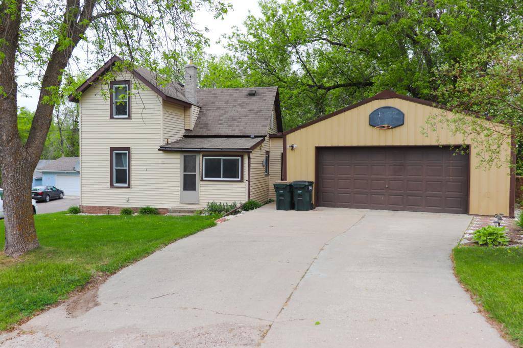 Glenwood, MN 56334,709 2nd AVE NE