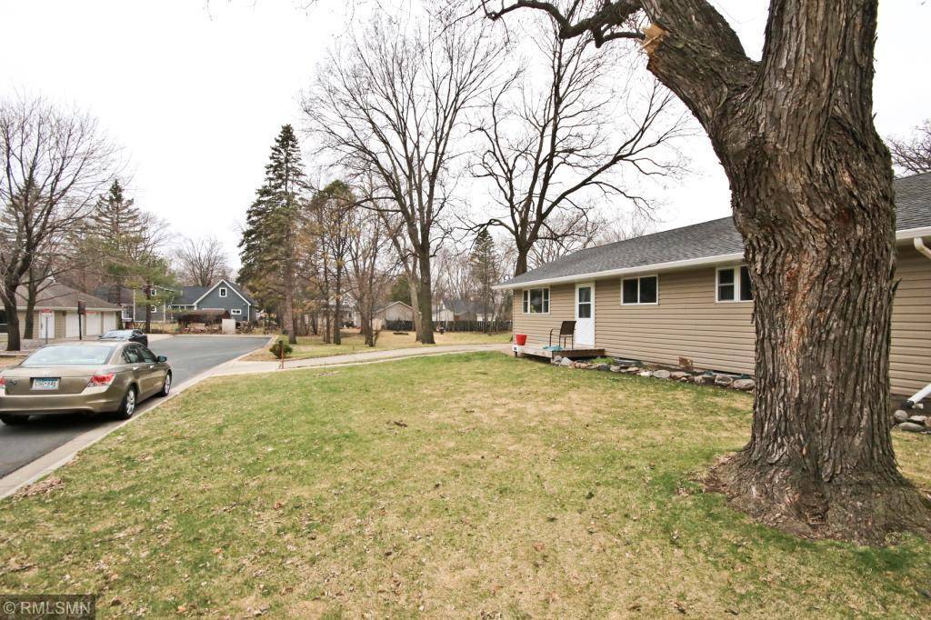 Hutchinson, MN 55350,685 3rd AVE SW