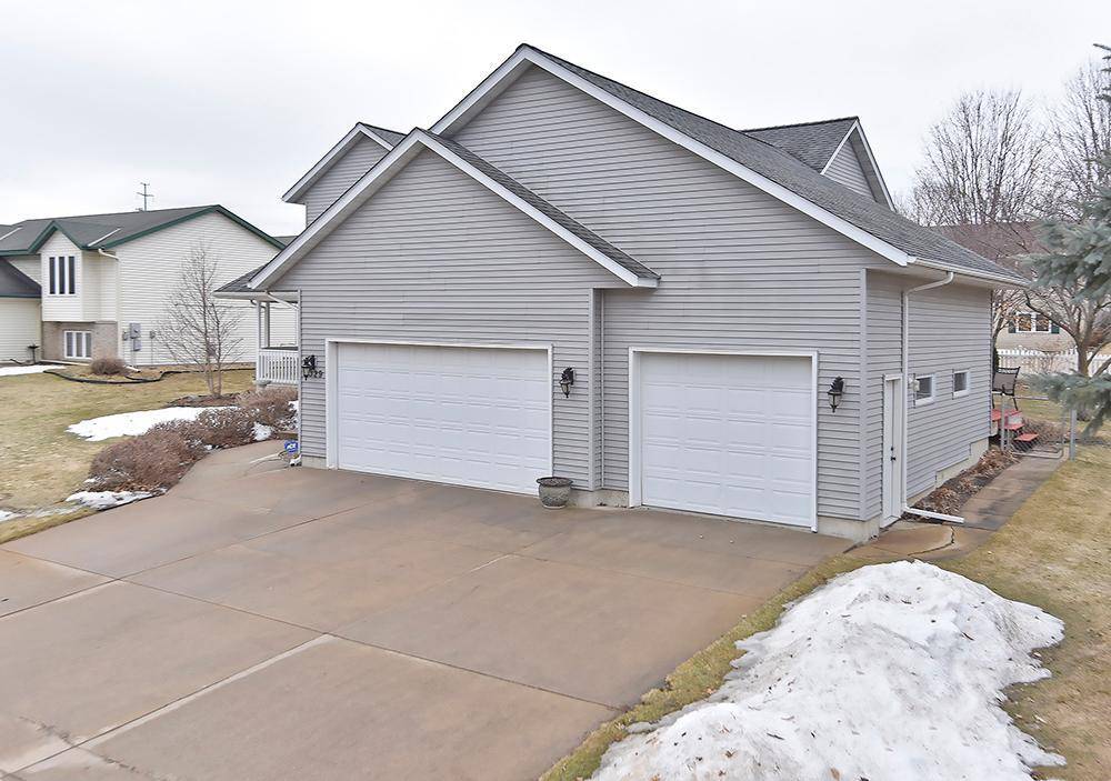 Faribault, MN 55021,1329 Springwood LN