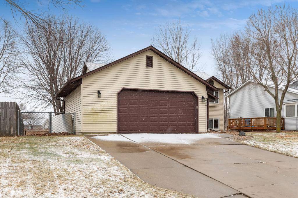 Oakdale, MN 55128,6639 Upper 20th ST N