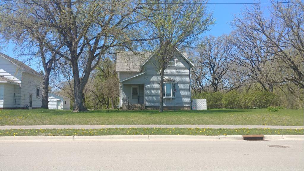 Paynesville, MN 56362,117 Lake AVE N