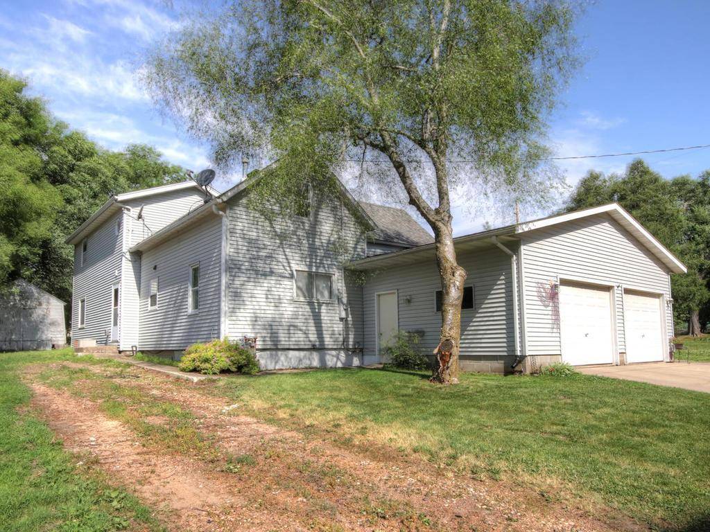 Montgomery, MN 56069,512 5th ST NE