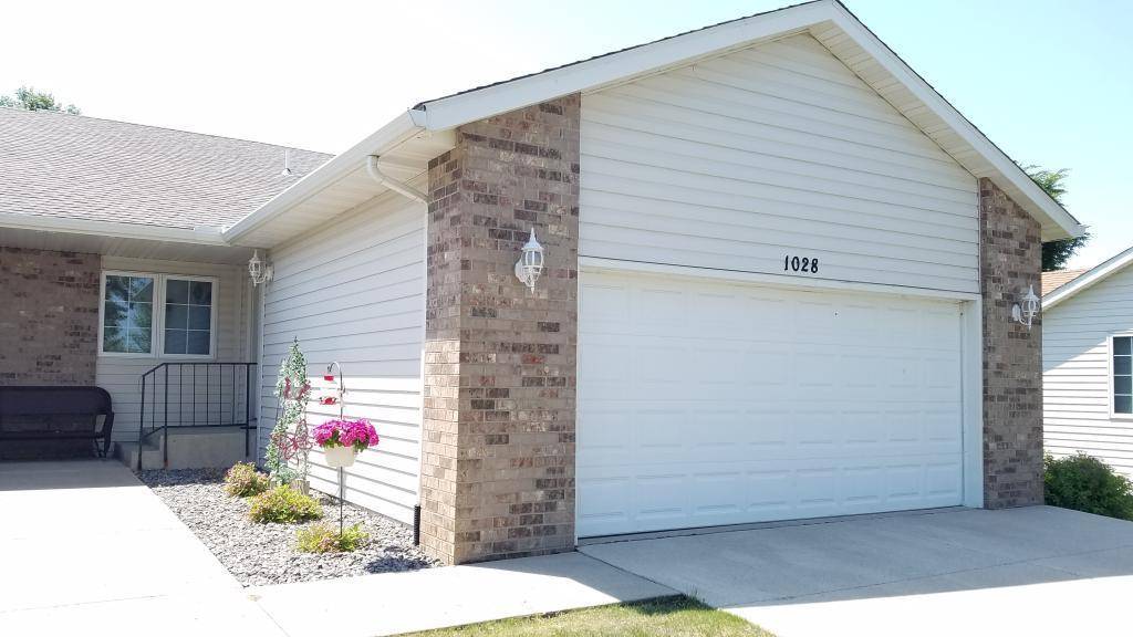 Hutchinson, MN 55350,1028 Prairie View DR SW