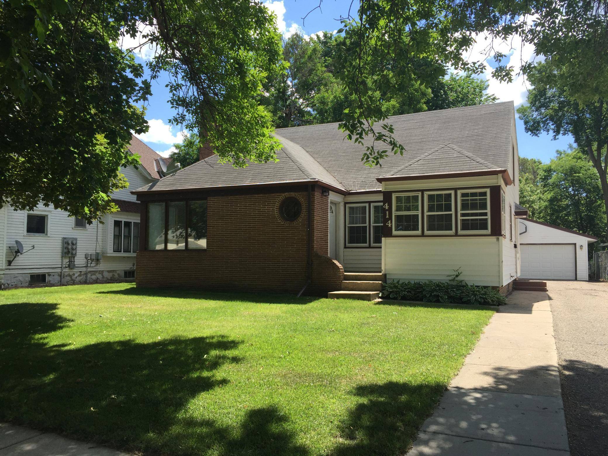 Marshall, MN 56258,414 N 5th ST