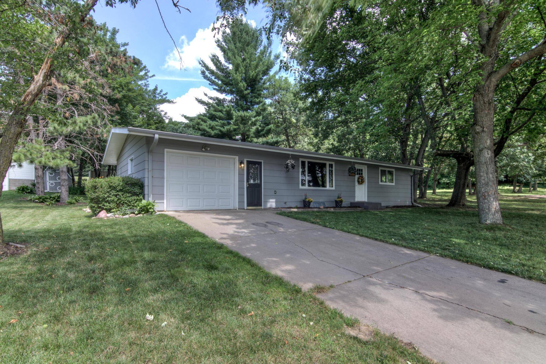 Elk Mound, WI 54739,302 Lincoln ST