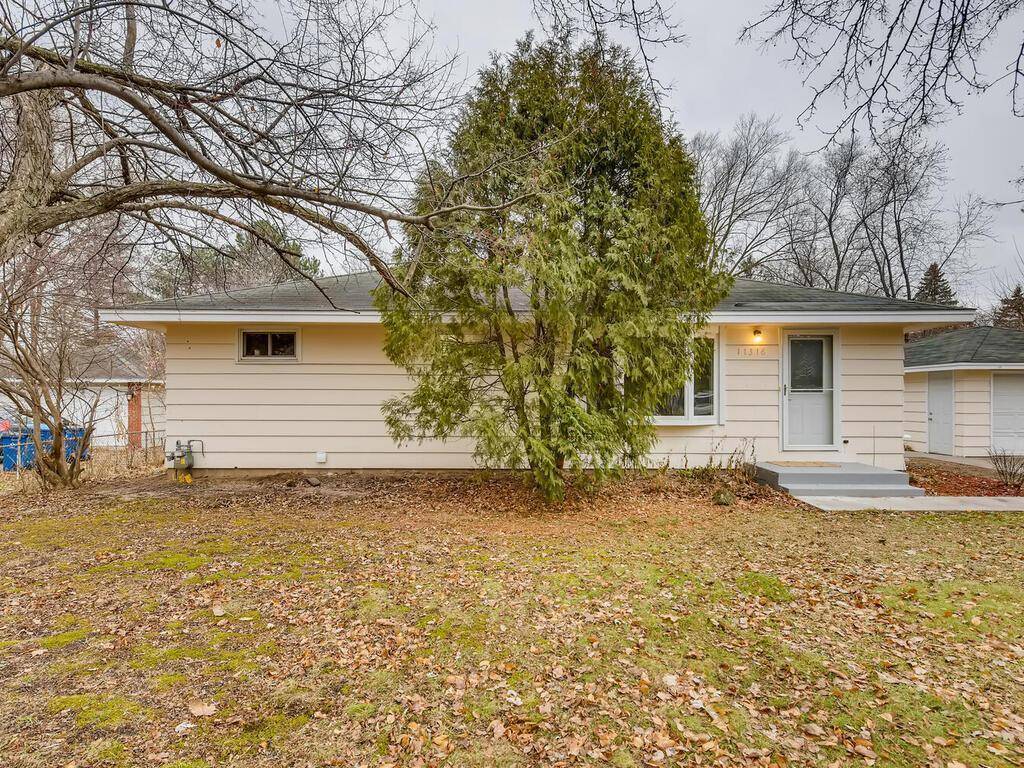 Bloomington, MN 55437,11316 Kell RD