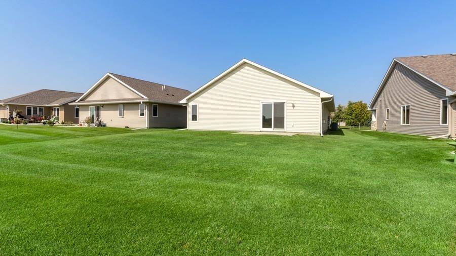 Hutchinson, MN 55350,182 Summerset LN SE