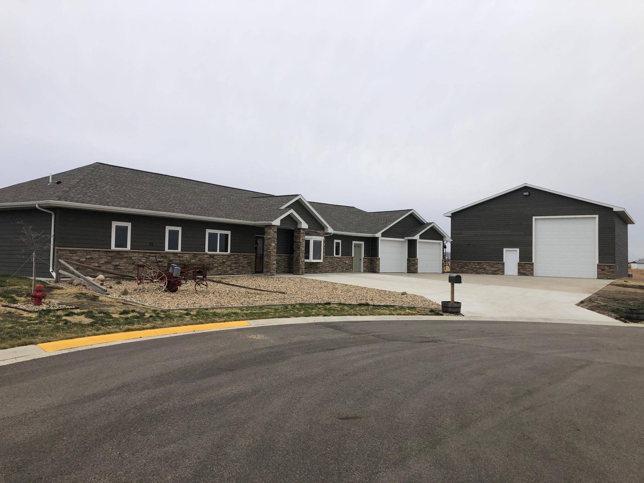 Ghent, MN 56239,111 Cardinal CIR