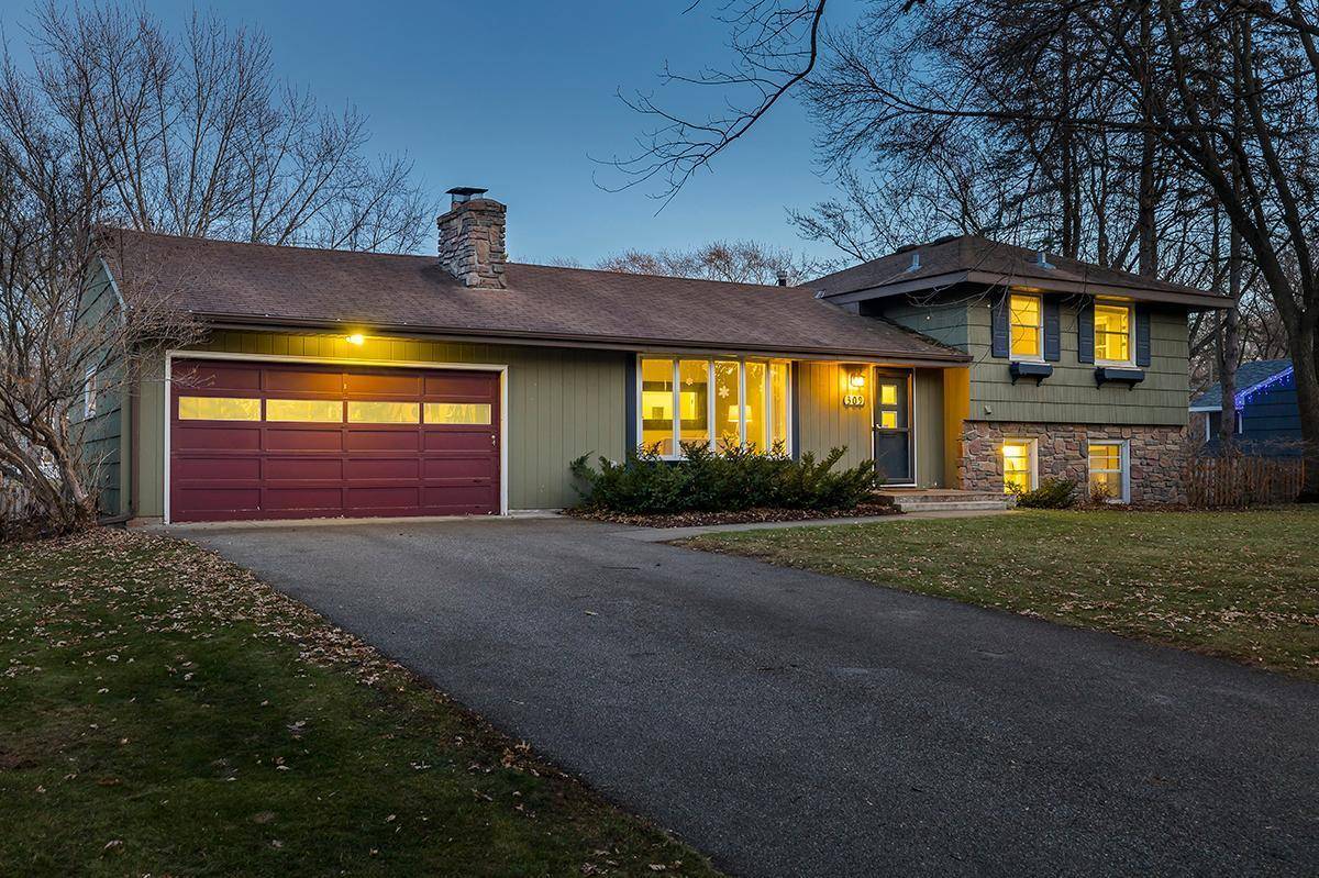 Edina, MN 55343,309 Griffit ST