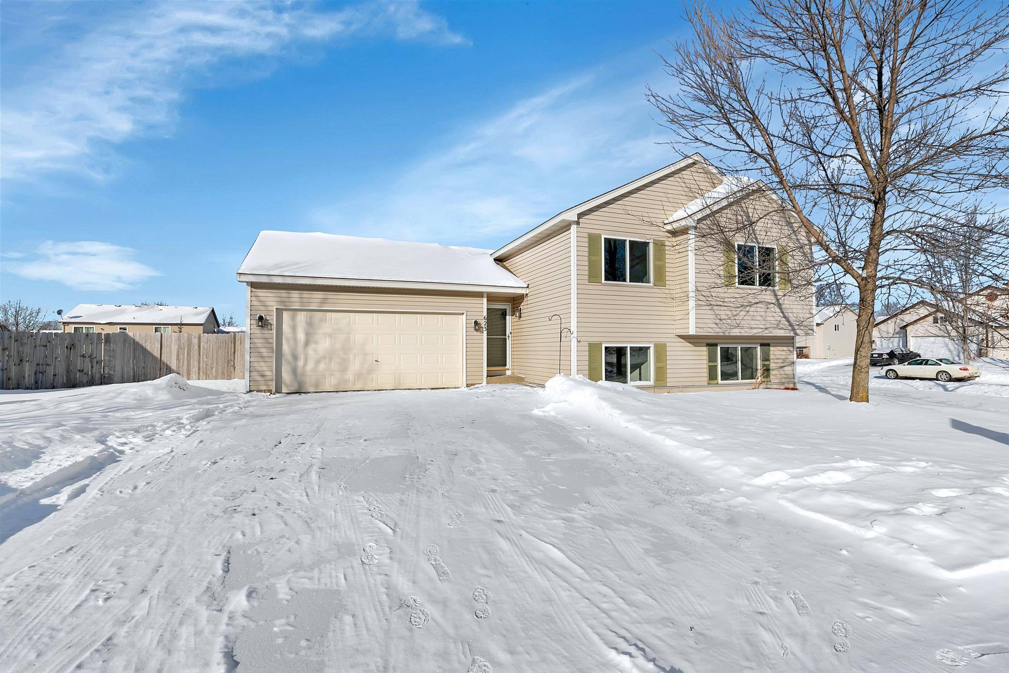 Montrose, MN 55363,623 Dillon AVE N