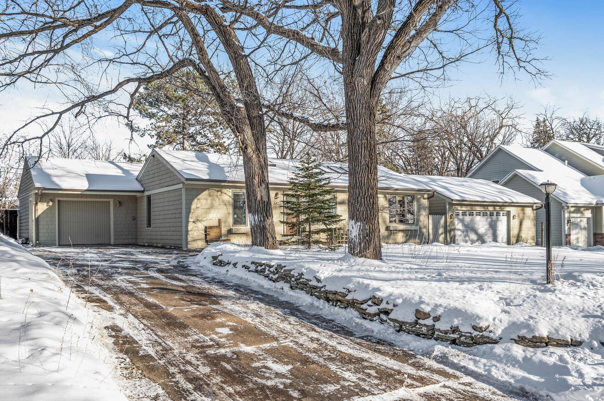 Edina, MN 55439,6433 Rolf AVE