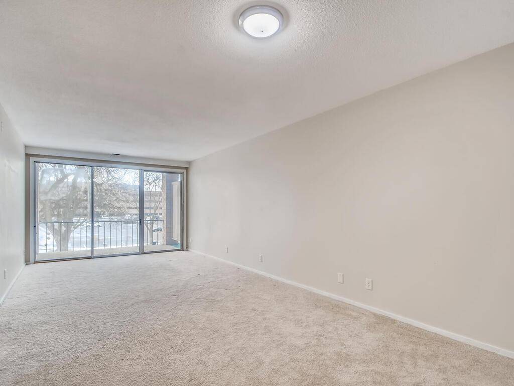 Edina, MN 55435,6423 Colony WAY #3H