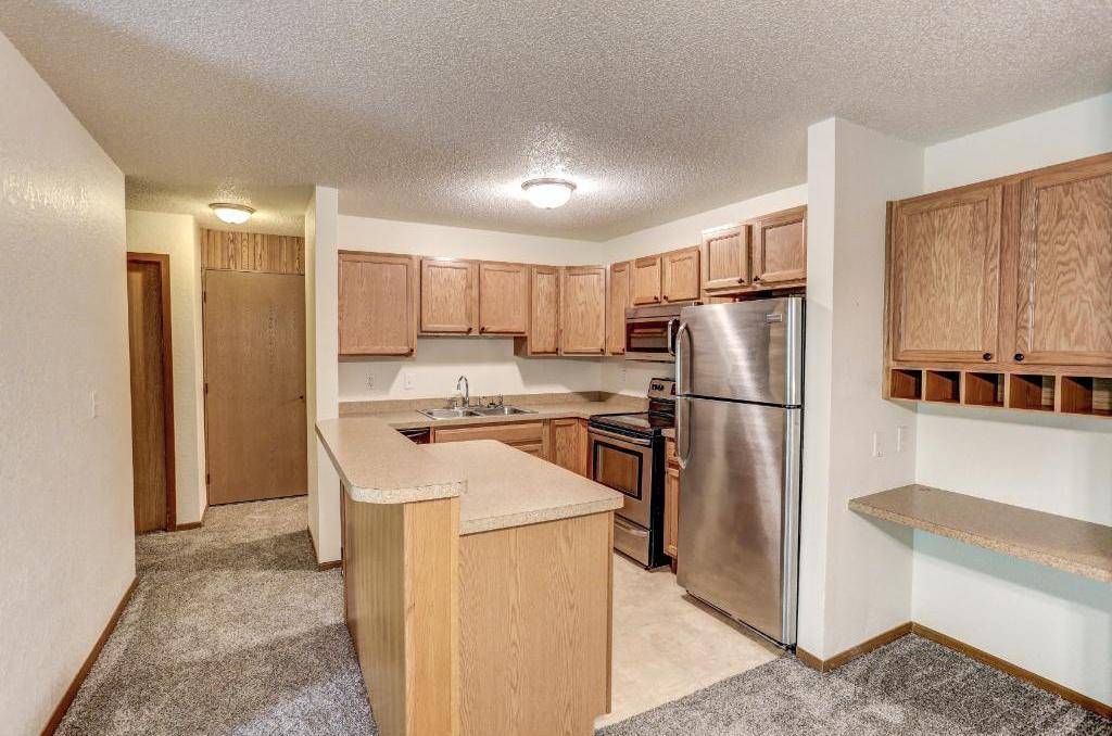 Prior Lake, MN 55372,4680 Tower ST SE #302