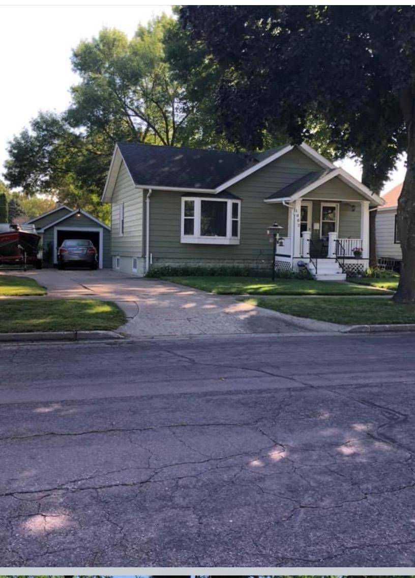 Fairmont, MN 56031,1002 N Elm ST