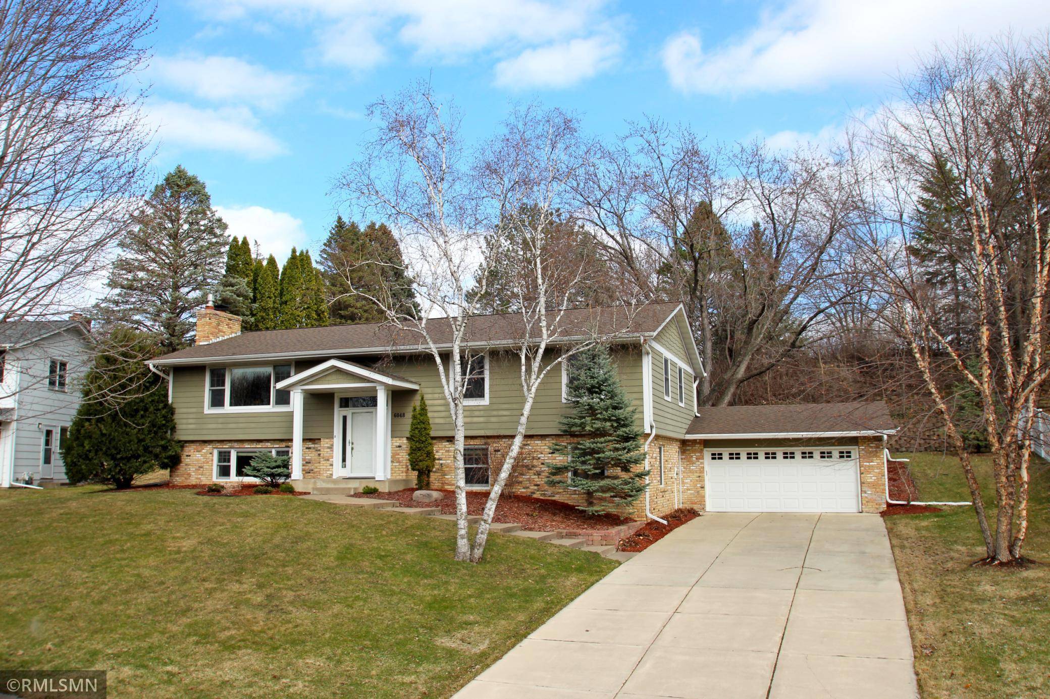 Edina, MN 55436,6048 Olinger CIR