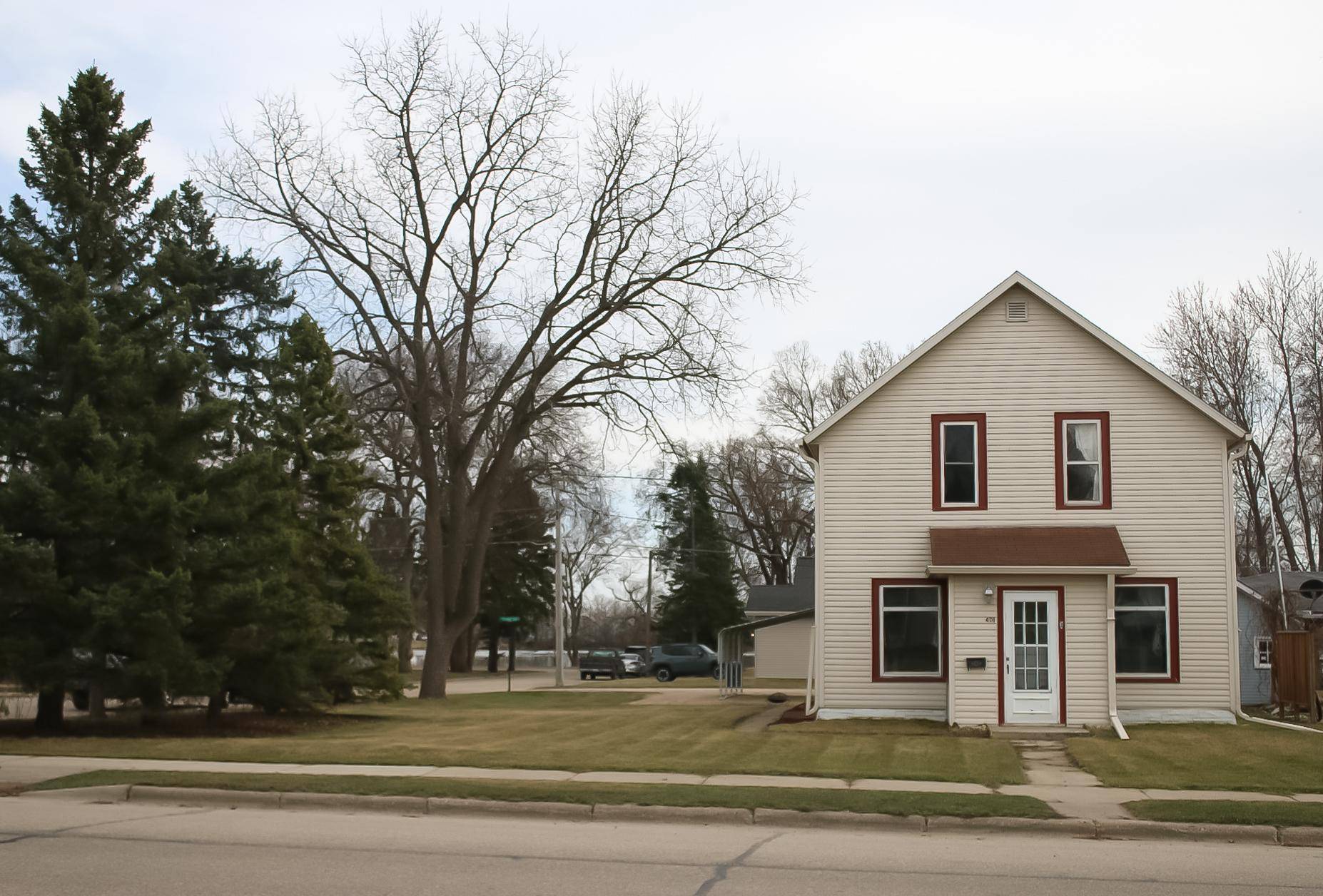 Morris, MN 56267,401 W 5th ST