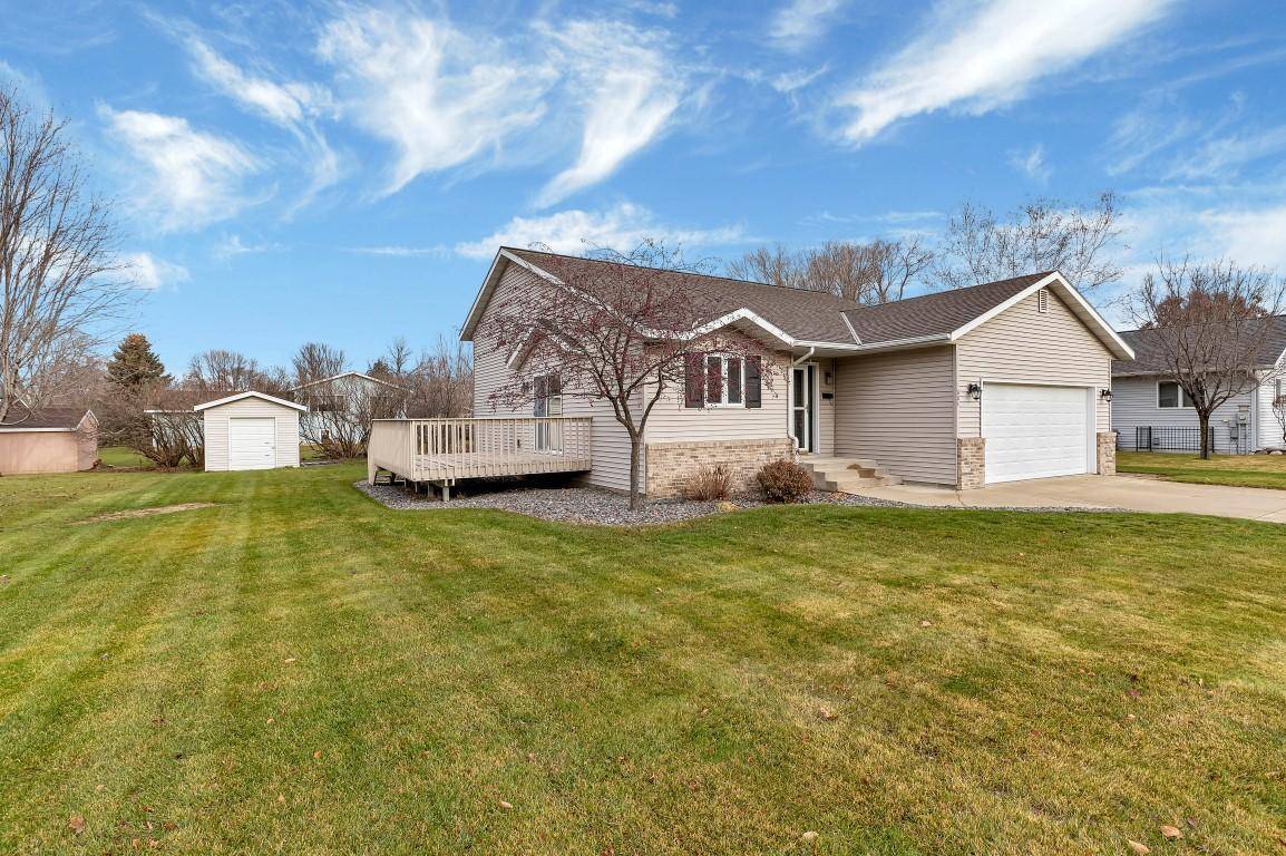 Paynesville, MN 56362,604 Evergreen CT