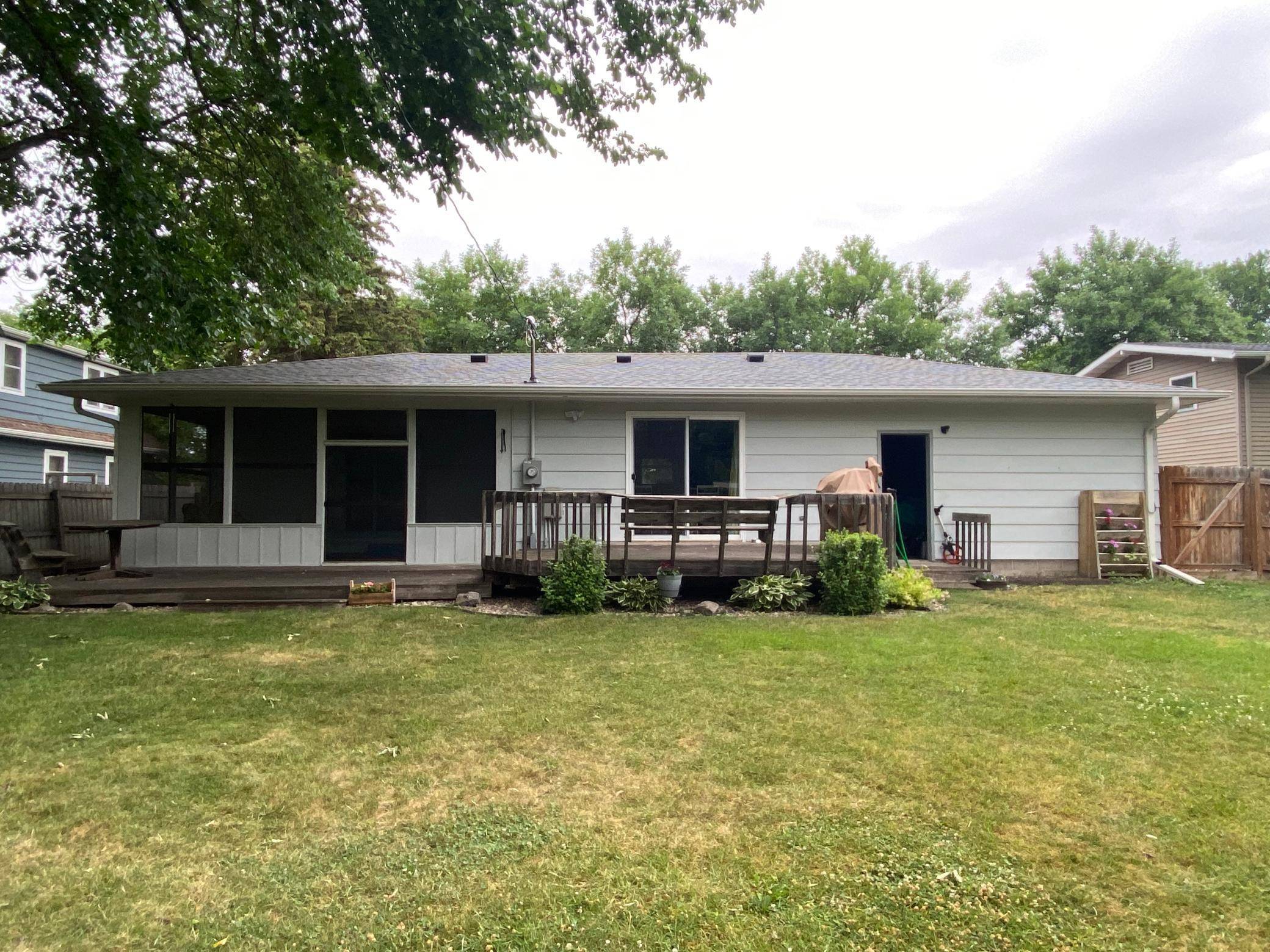 Morris, MN 56267,5 Sunnyslope RD