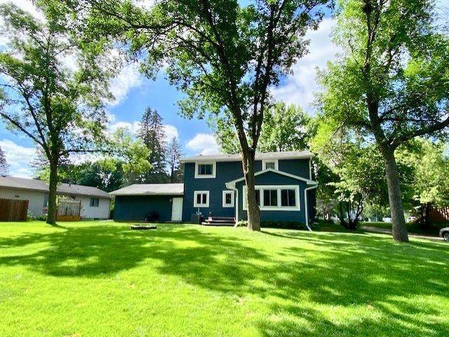 Faribault, MN 55021,12 Crestview Bay