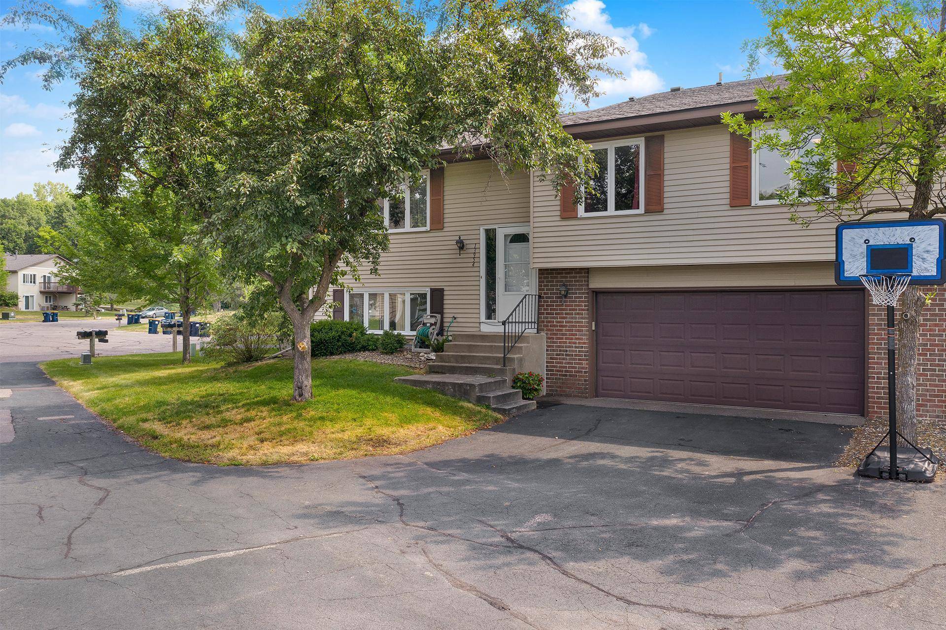 Apple Valley, MN 55124,13954 Herald CT