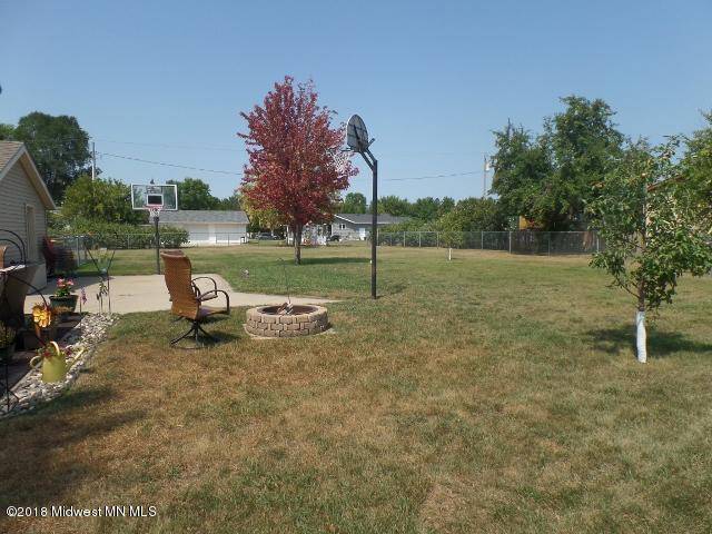 Perham, MN 56573,449 3rd ST NE