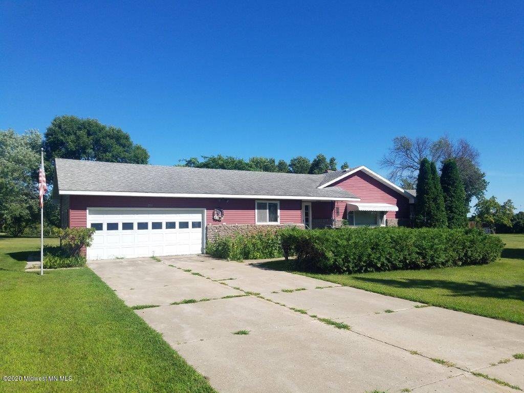 Ottertail, MN 56571,210 Elm AVE