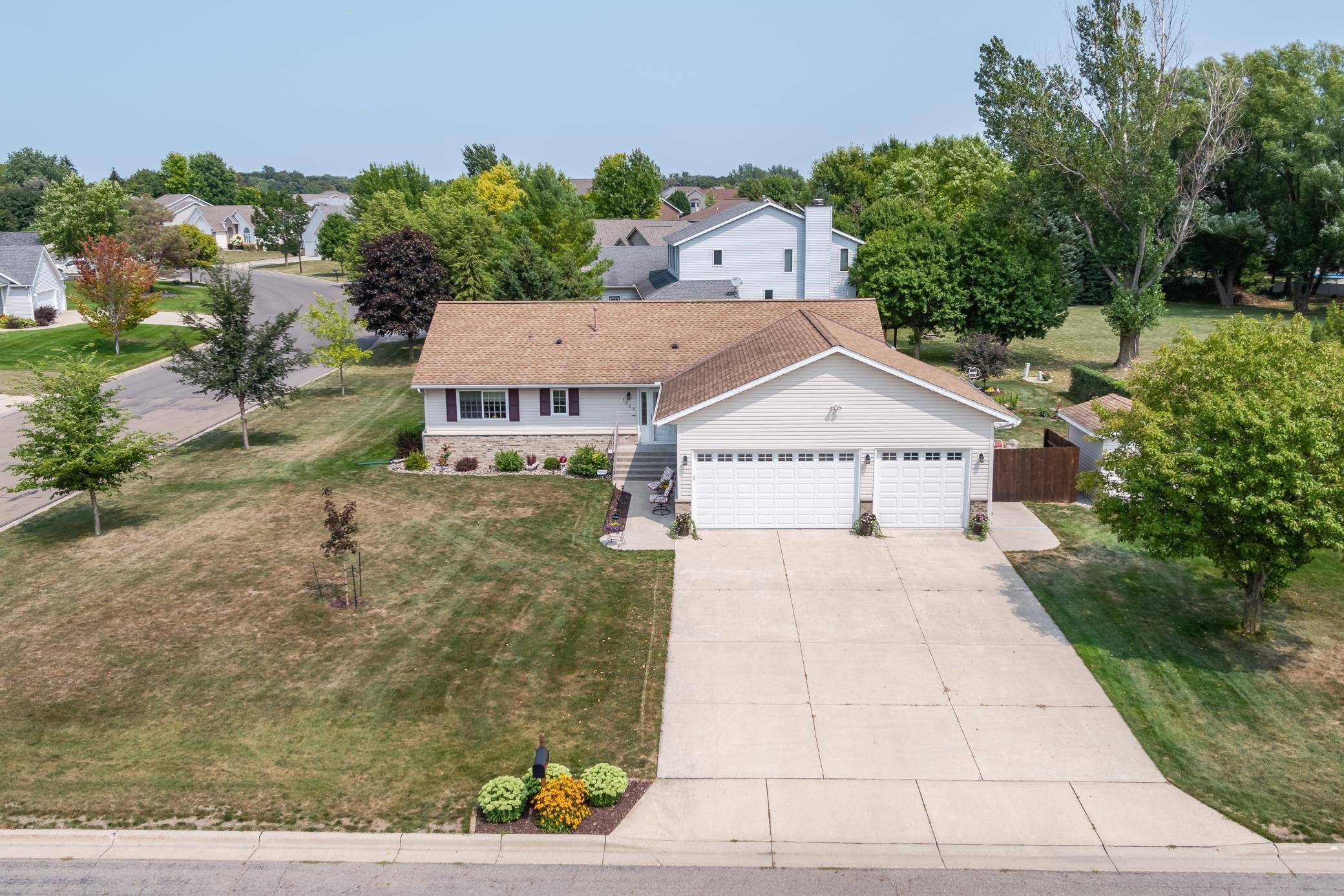 Owatonna, MN 55060,1800 Keller PL NE