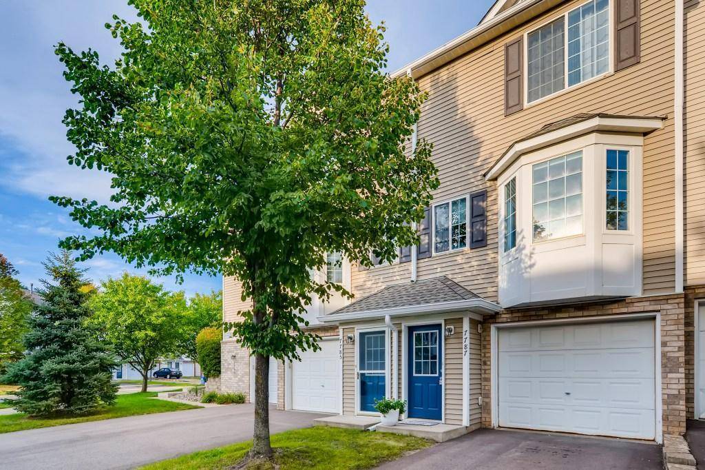 Chanhassen, MN 55317,7787 Village PL