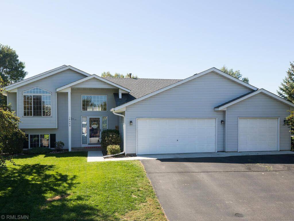 Lakeville, MN 55044,16069 Harmony PATH