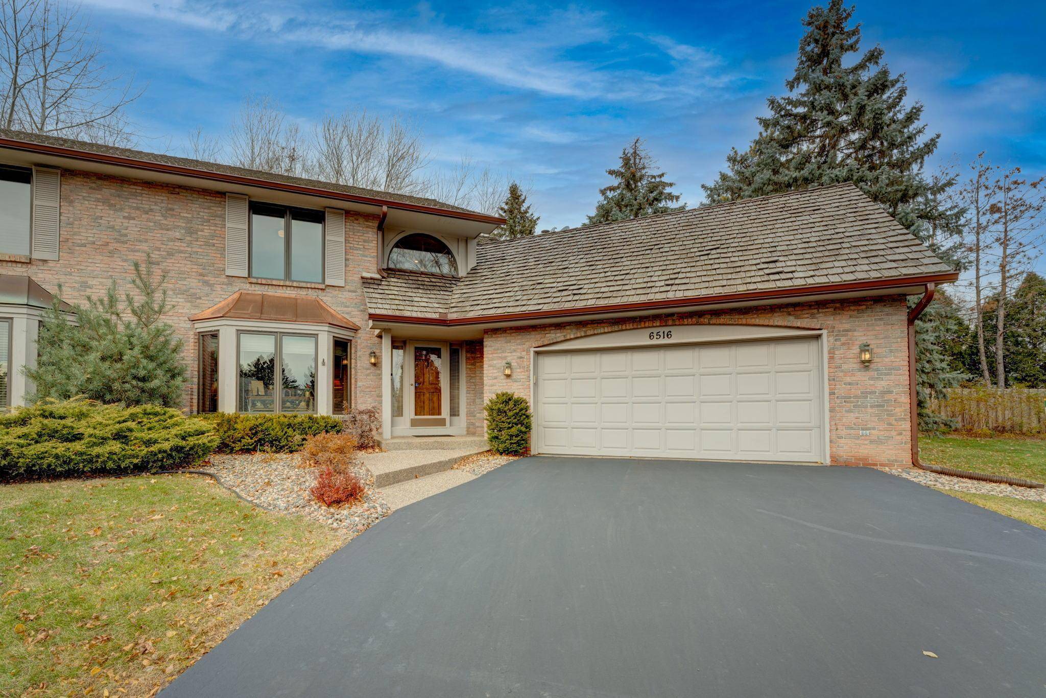 Edina, MN 55436,6516 Gleason CT