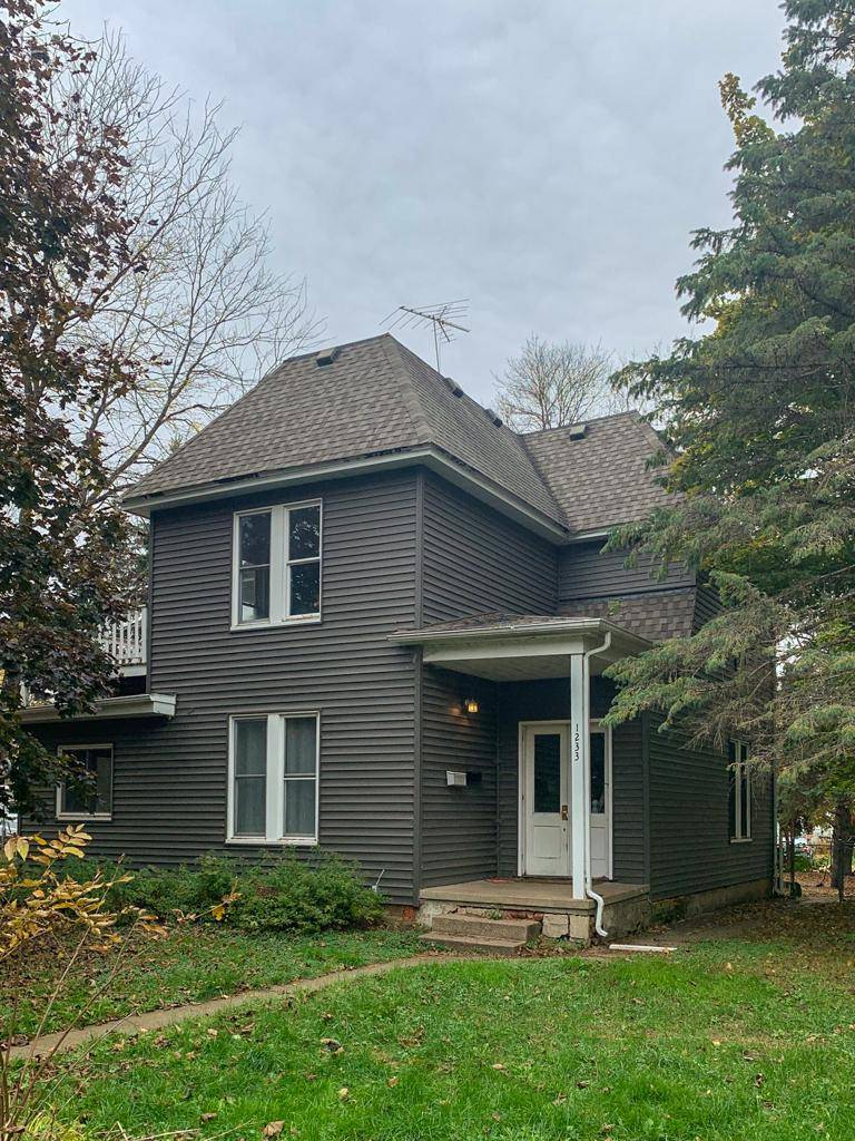 Hudson, WI 54016,1233 7th ST