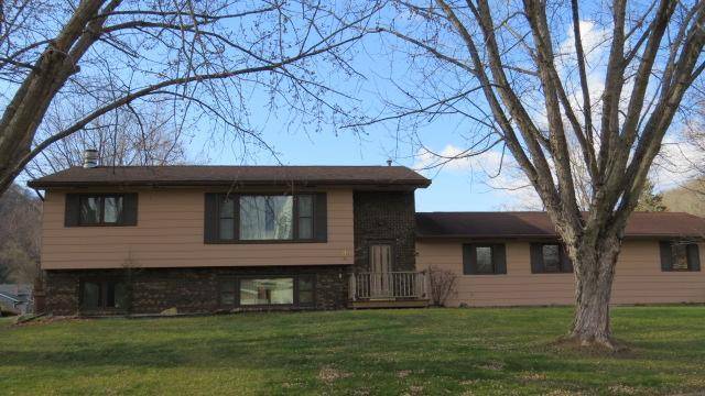 Winona, MN 55987,115 Pleasant Hill DR