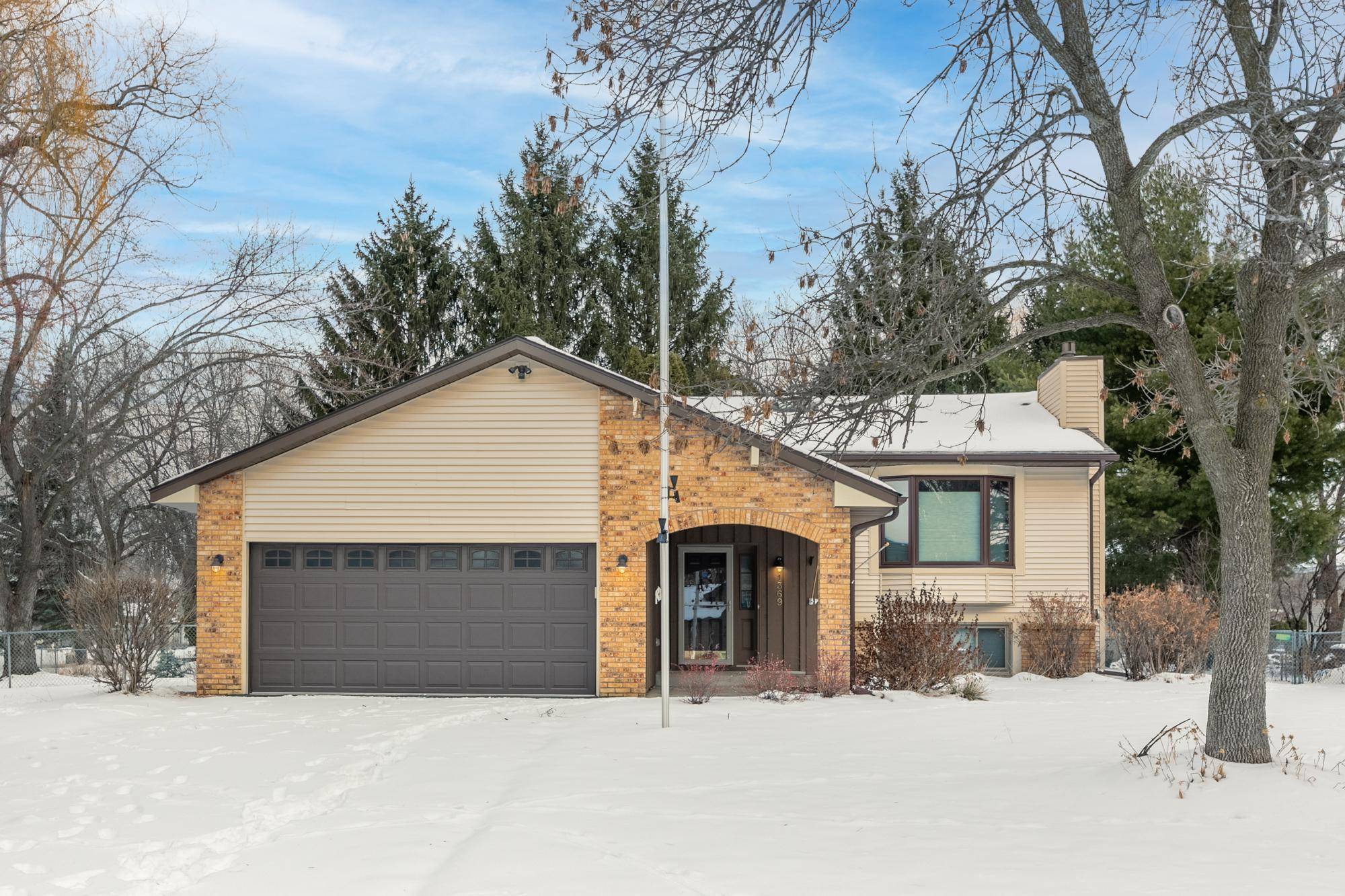 White Bear Twp, MN 55110,1369 Brandlwood RD