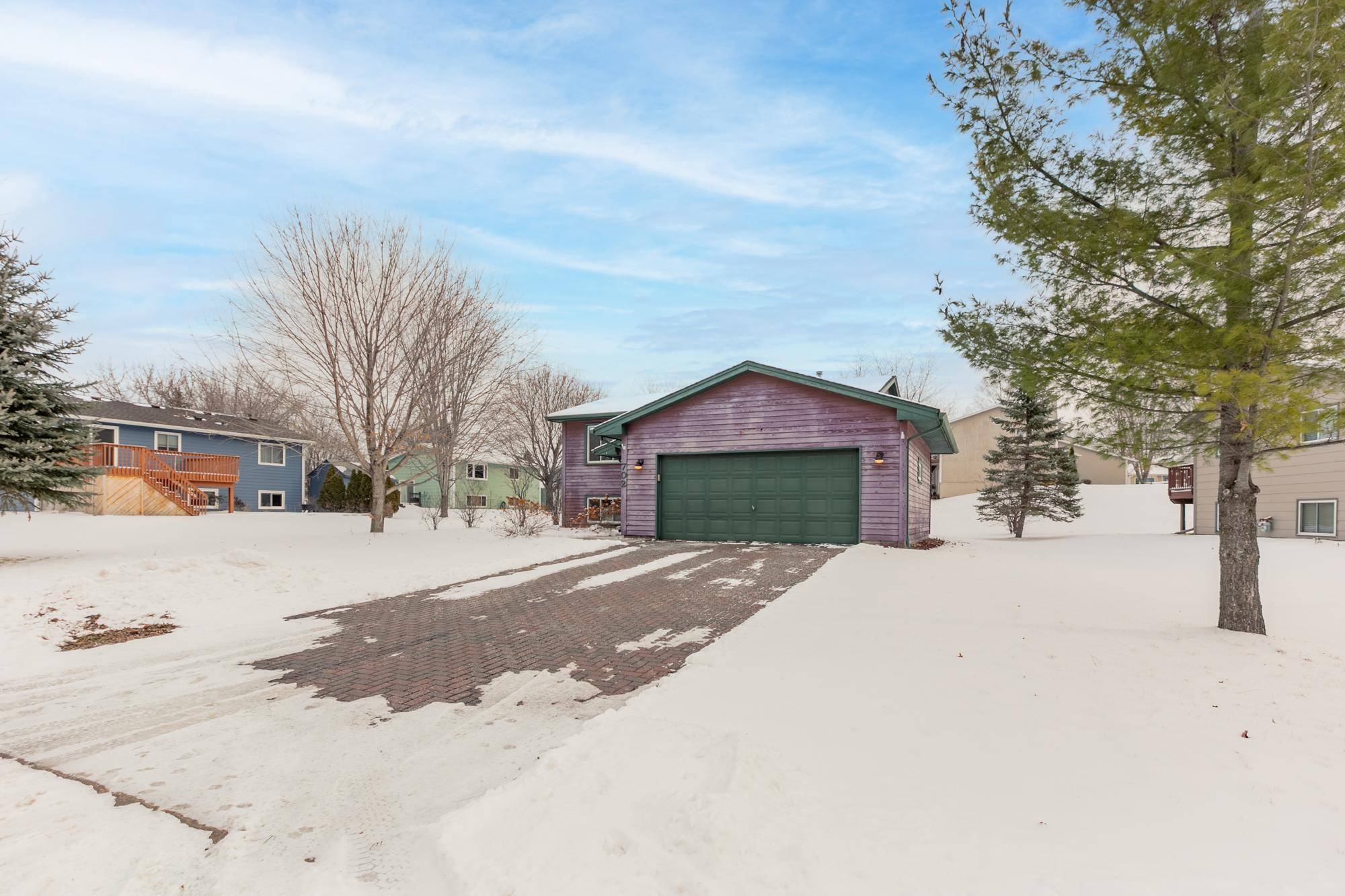 Chaska, MN 55318,702 Liberty Heights DR