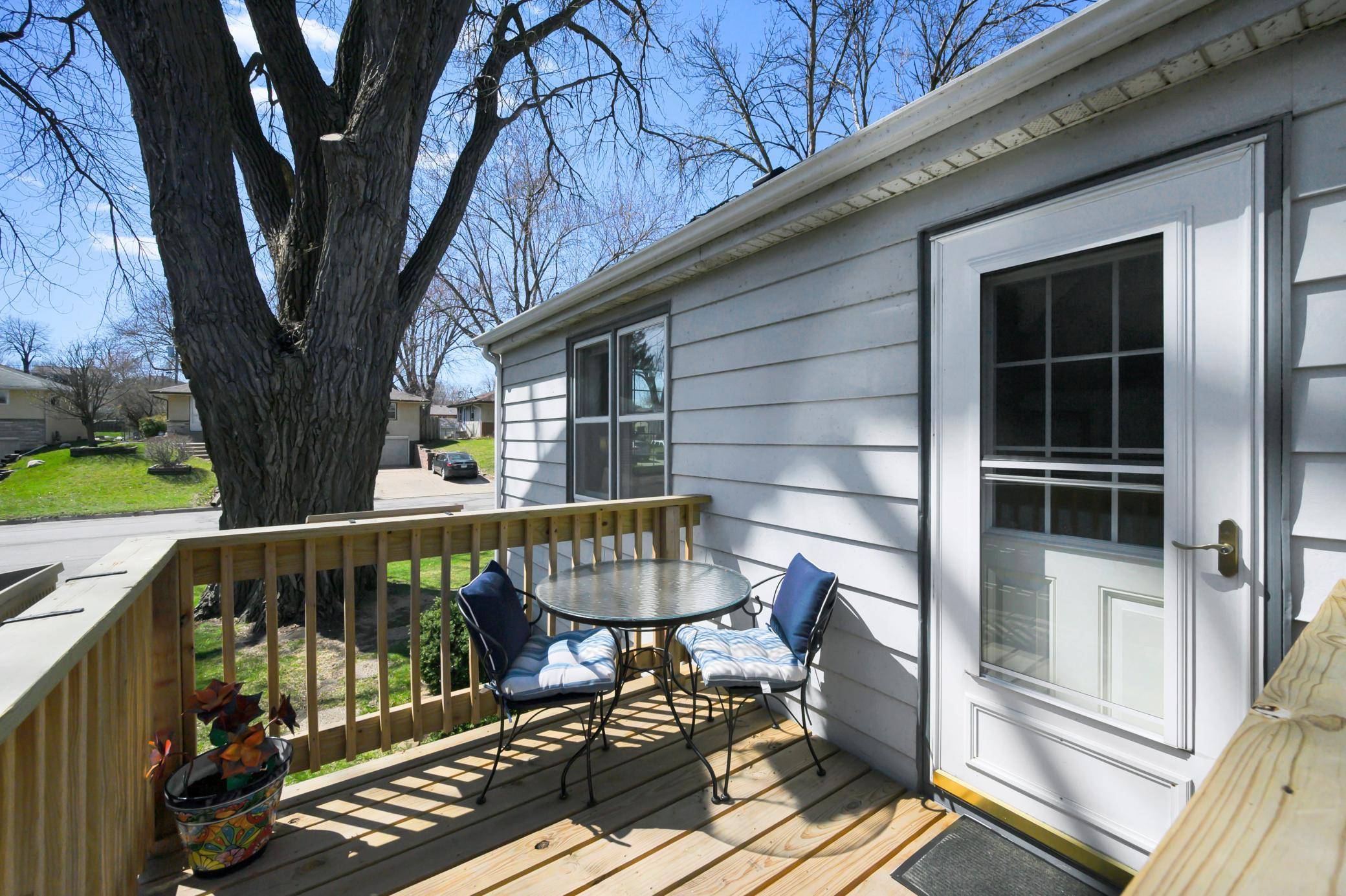 South Saint Paul, MN 55075,1407 7th AVE S