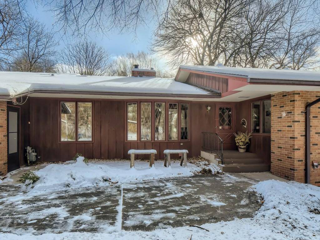 West Saint Paul, MN 55118,246 Marie AVE W